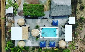 Badaboom Hostal & Surf